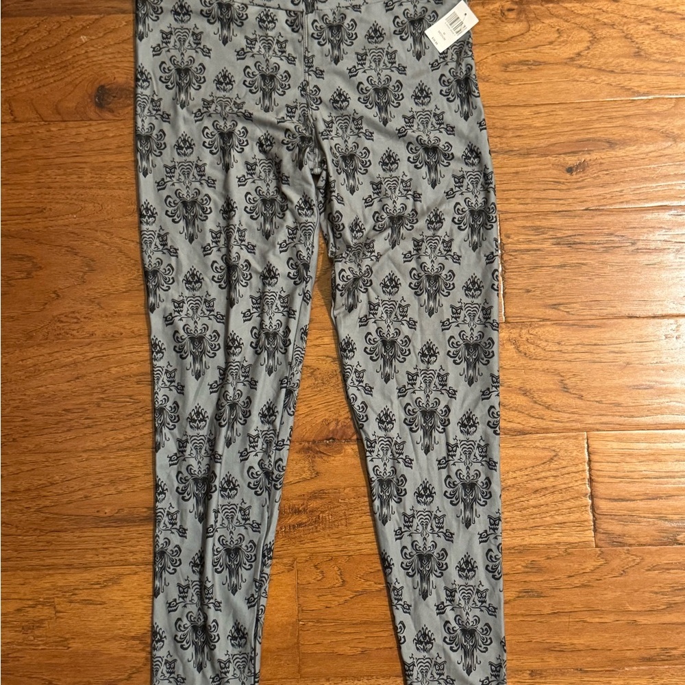 Walt Disney World Haunted Mansion wallpaper leggings NWT Size medium